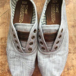 Grey Toms, Size 7.5